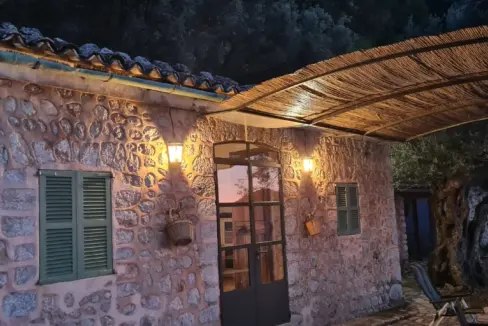 11067b9f-6649-4525-9d56-9f501c7c6e76