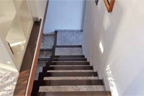 SL2022-12-Escalera