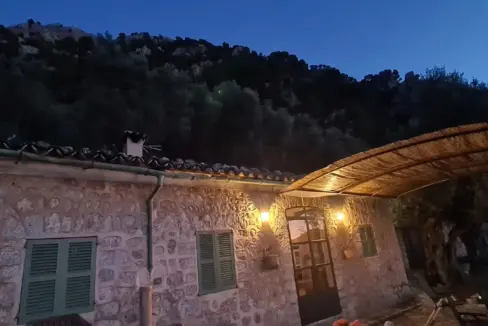 fc5a8d0a-d3cc-4d91-bed0-5db266d9cd8c